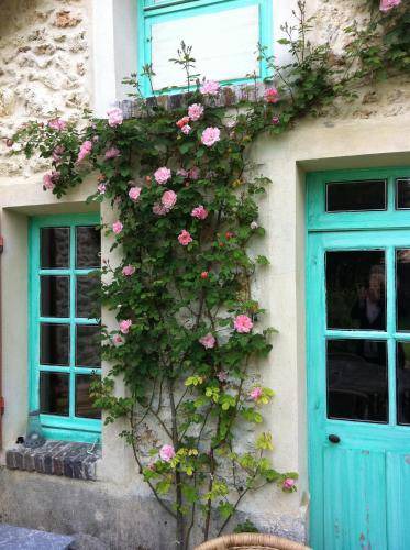 Jouars-Pontchartrain Bed & Breakfast | 150 m² Bed and breakfast ∙ 4 guests