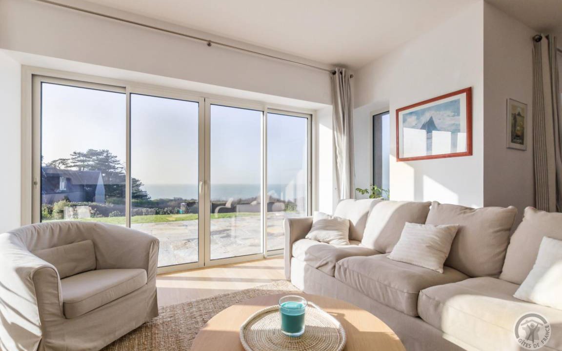 Carolles House | 166 m² Gîte ∙ 4 bedrooms ∙ 8 guests