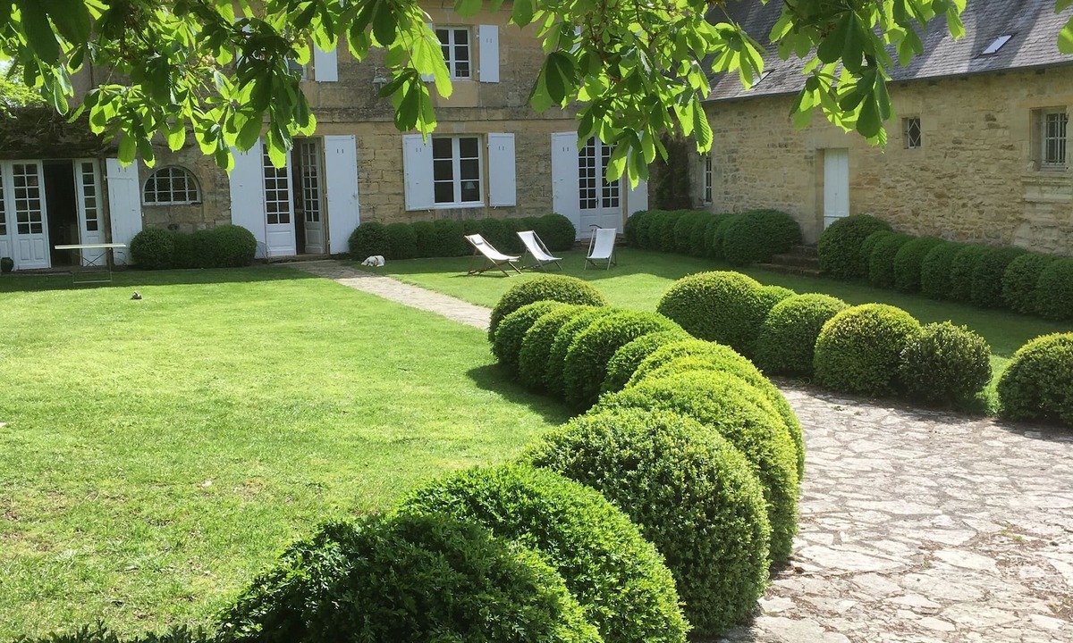 Nailhac House | 17th century manor house of great comfort in idyllic surroundings