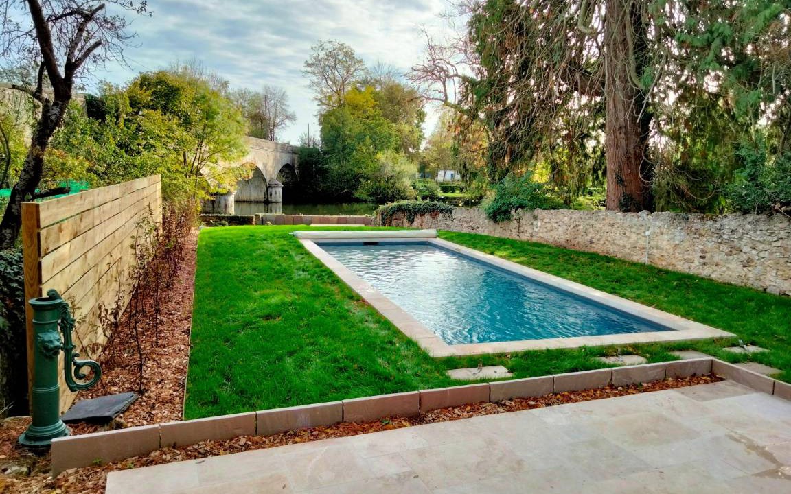Bazouges-sur-le-Loir Cottage | 186 m² Cabin ∙ 5 bedrooms ∙ 10 guests