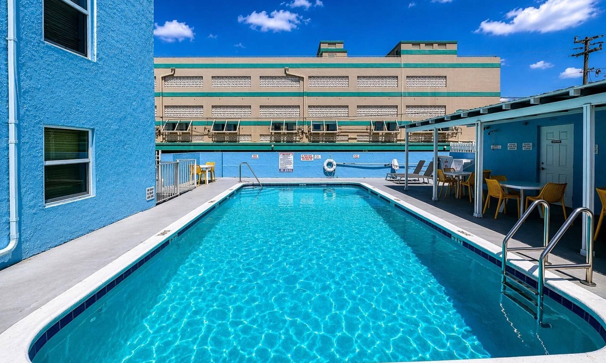 Hollywood South Central Beach Cottage | 2/2 Beach View Cottage for 4-Community Heated Pool