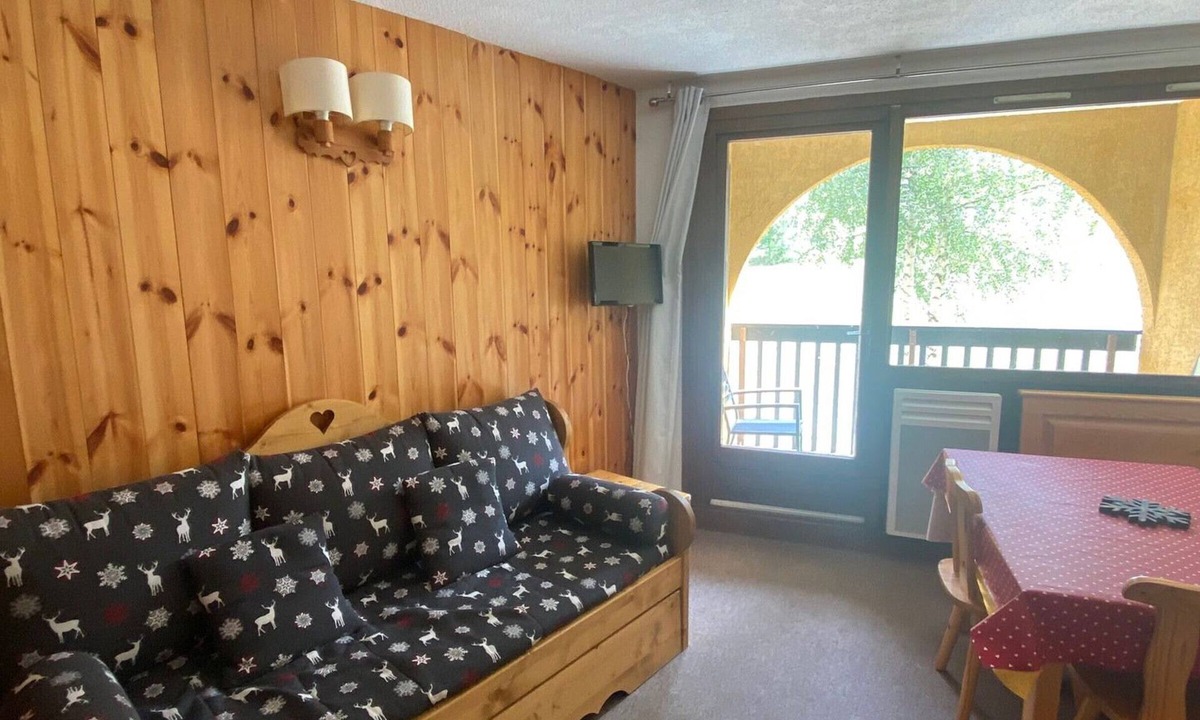 Montgenevre Apartment | 2-Room + Mountain Corner - Rated 2* - 6 People - On the Slopes in Montgenèvre