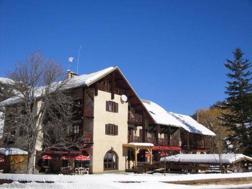 Chateau-Ville-Vieille Hotel | 20 m² Hotel ∙ 4 guests