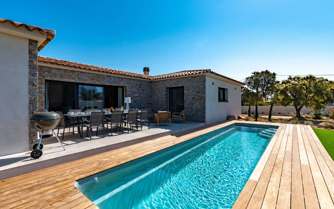 Lecci House | 200 m² House ∙ 5 bedrooms ∙ 10 guests