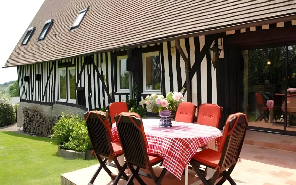 Surville Bed & Breakfast | 250 m² Bed and breakfast ∙ 5 bedrooms ∙ 15 guests
