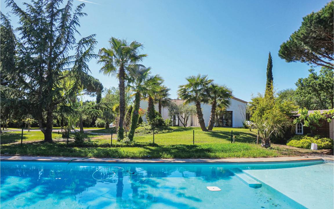 Beziers House | 264 m² House ∙ 5 bedrooms ∙ 10 guests