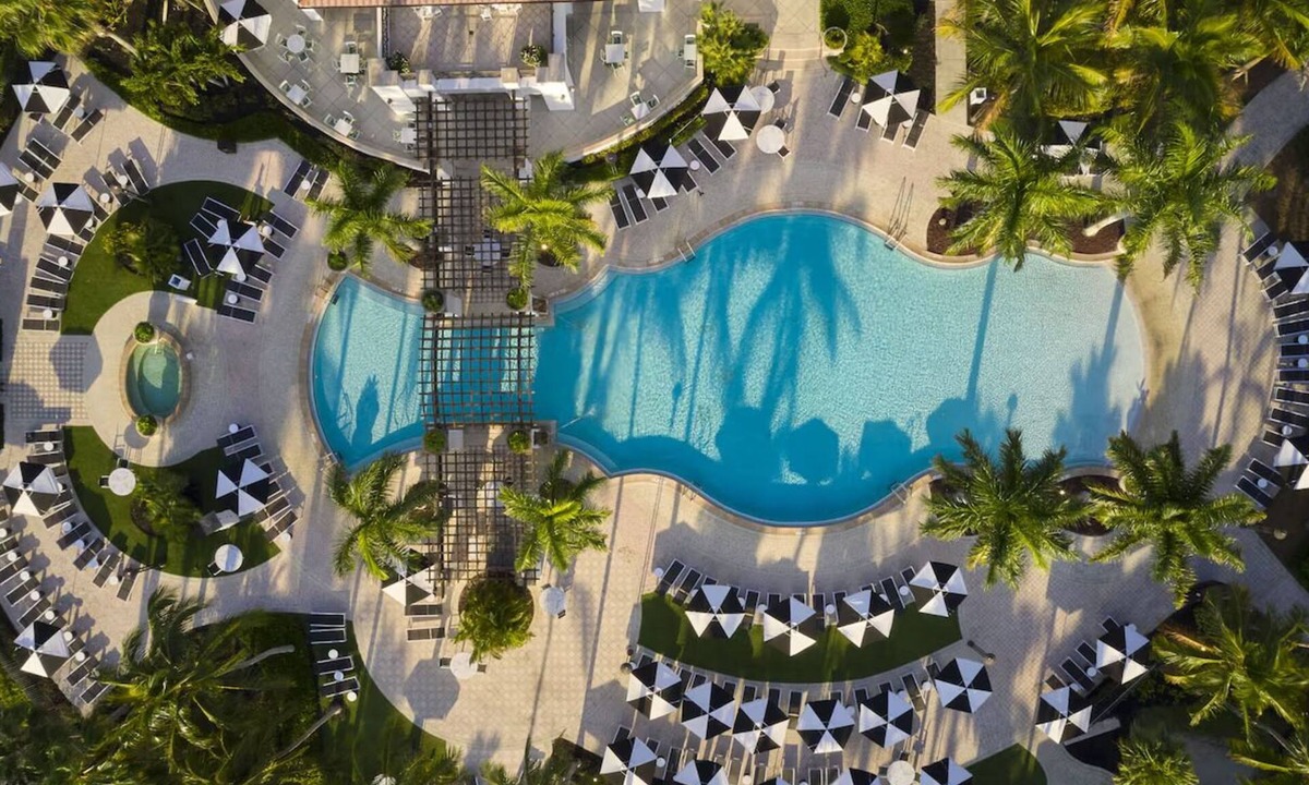 Hunt Club Hotel | 3 Quiet, Comforting Spaces Perfect for Unwinding and Recharging near Attractions