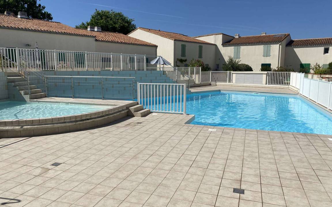 Saint-Martin-de-Re Apartment | 32 m² Studio flat ∙ 1 bedroom ∙ 4 guests