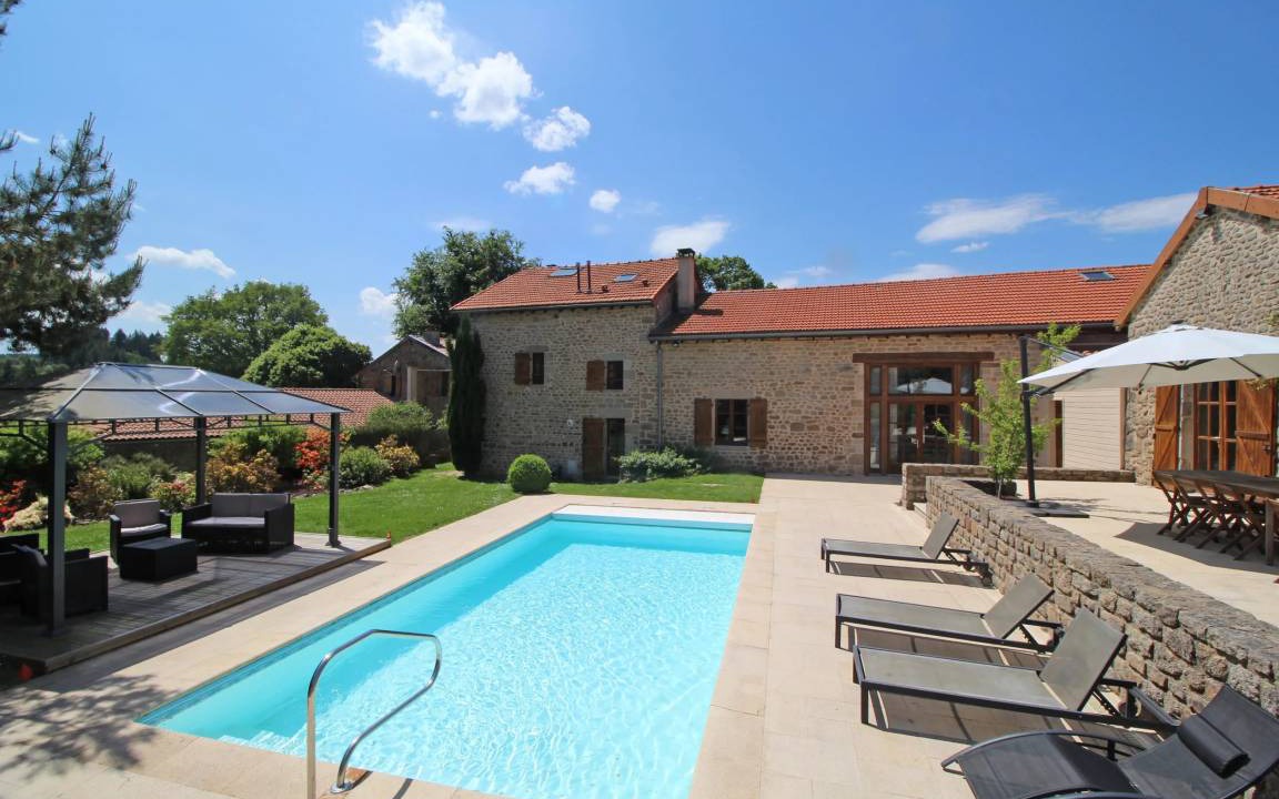 Saint-Sylvestre Villa | 320 m² Villa ∙ 5 bedrooms ∙ 14 guests