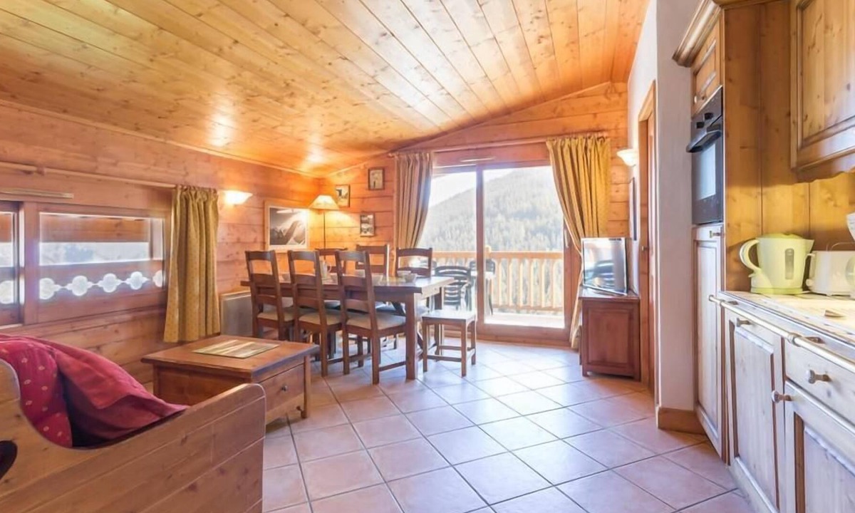 Arc-1800 Apartment | 3rd floor, swimming pool, balcony, tv, ski locker, 60m², Les Arcs