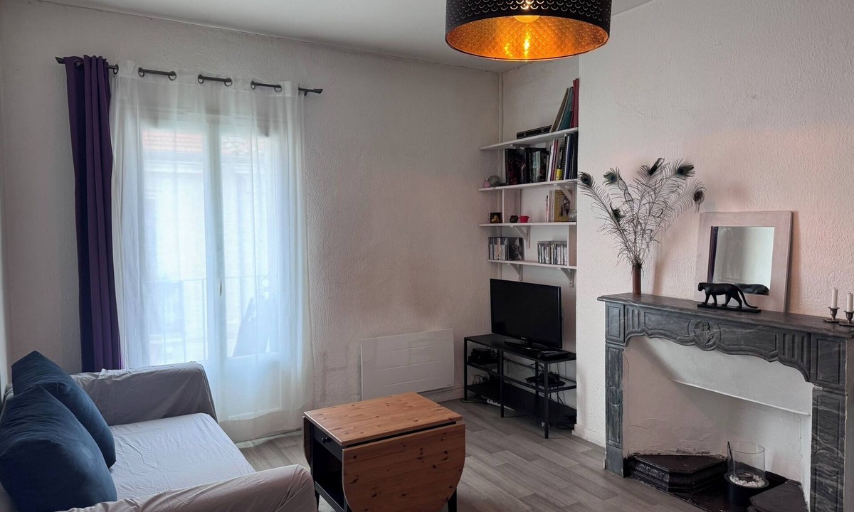 Gares Apartment | 5 minutes from Place de la Comédie-Charming 2-bedroom apartment