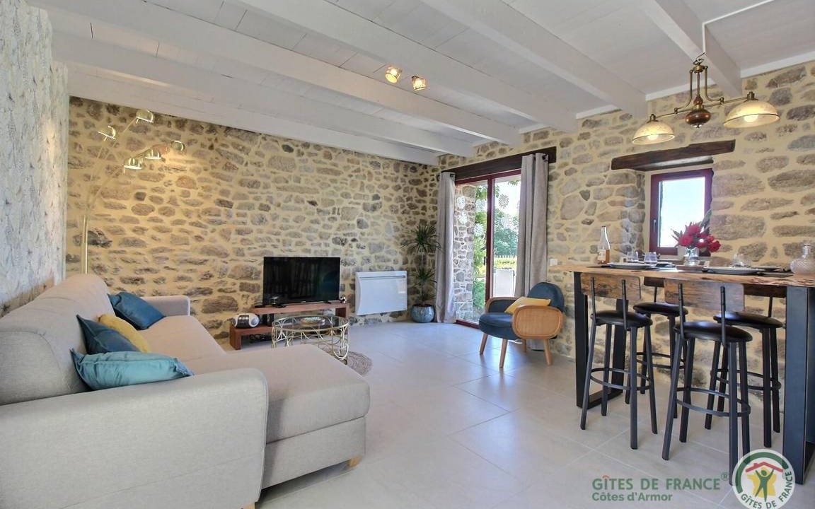 Ploumagoar House | 50 m² Gîte ∙ 1 bedroom ∙ 2 guests