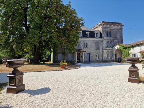 Cherves-Richemont Bed & Breakfast | 60 m² Bed and breakfast ∙ 4 guests