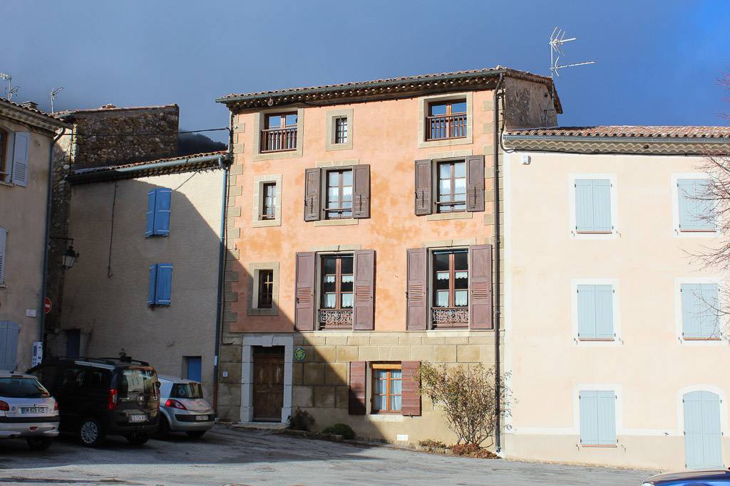 La Palud-sur-Verdon House | 75 m² Gîte ∙ 2 bedrooms ∙ 4 guests