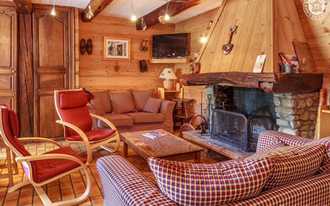 Doucy-Combelouviere House | 92 m² Gîte ∙ 4 bedrooms ∙ 10 guests