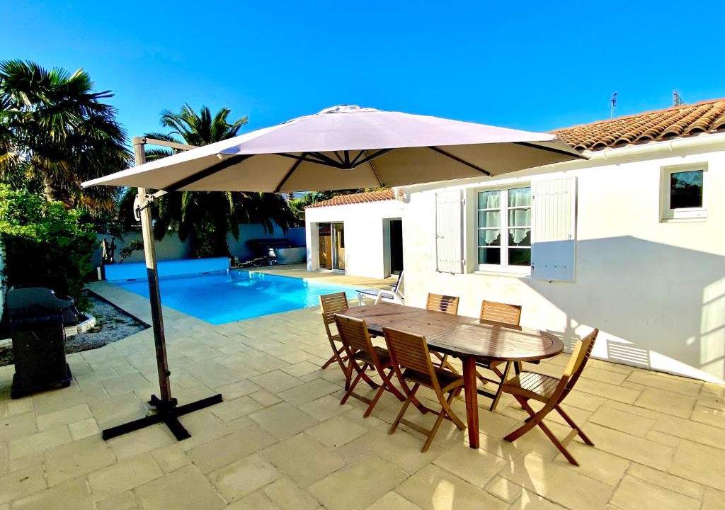 Rivedoux-Plage House | Acacias belle maison avec Piscine chauffée, Spa et Sauna