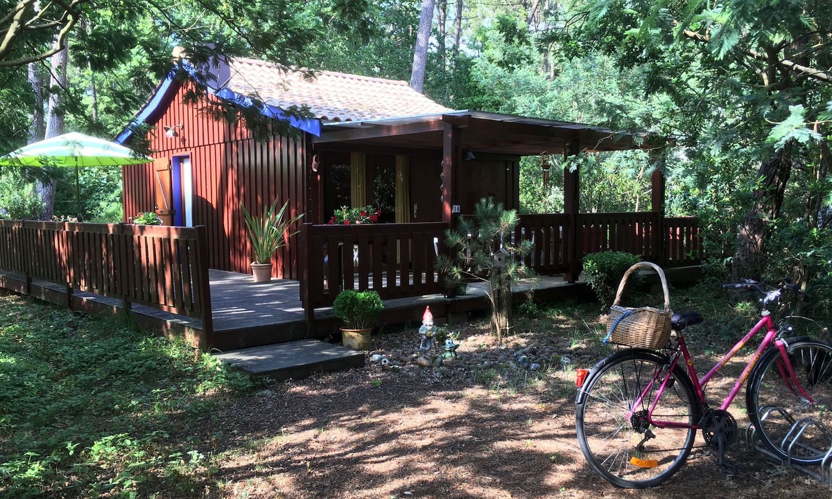 Soulac-sur-Mer Ski Chalet | air-conditioned CHALET DE CHARME