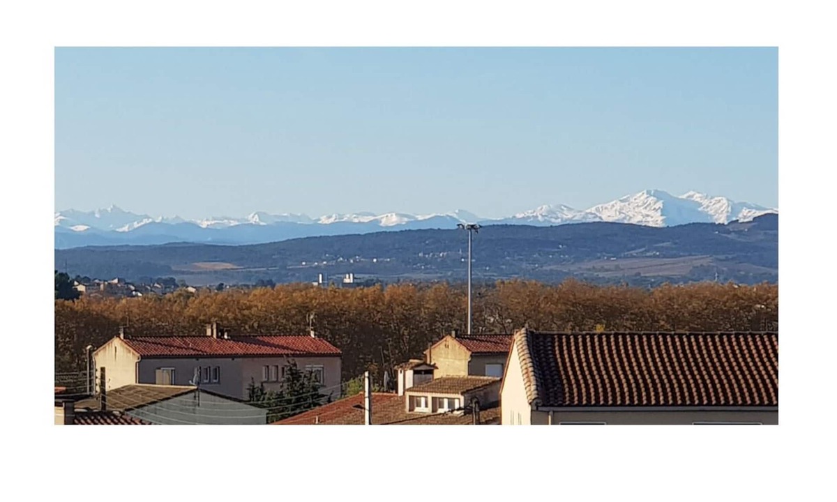 Carcassonne Apartment | ♥ ALL COMFORT! Air conditioning, Quiet, Parking, View of the Pyrenees, Elevator, Wifi ♥