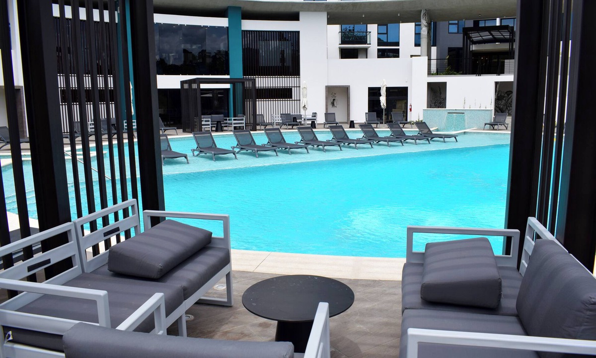 San Jose Apartment | Apartamento con Piscina y Cómodo Espacio de Trabajo