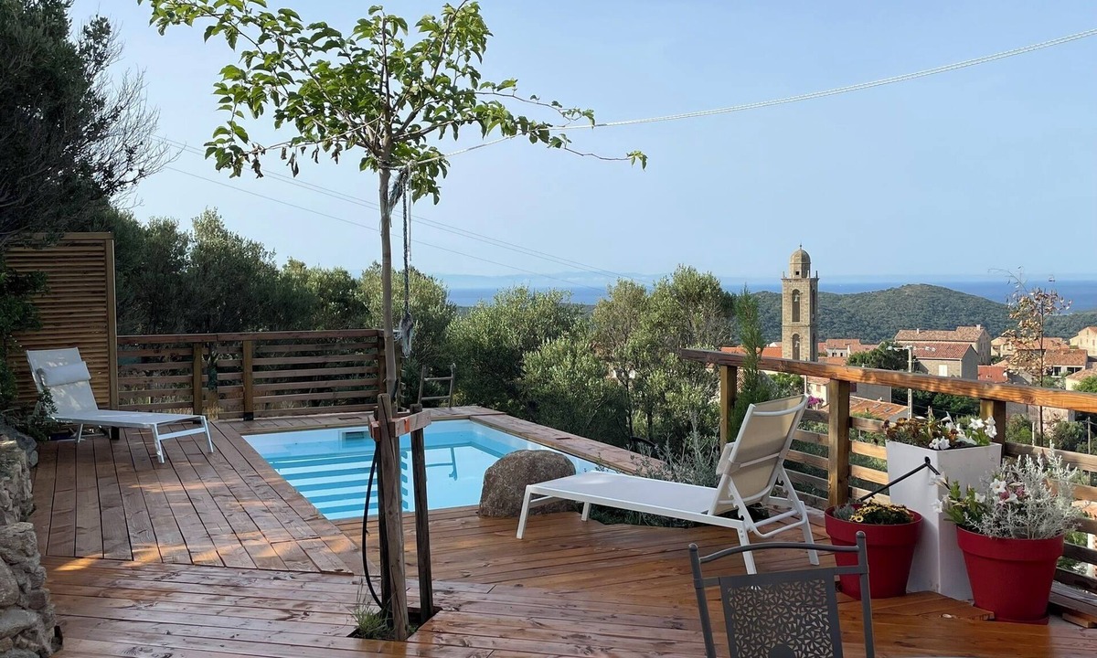 Monacia-d'Aullene Villa | Apartment 'Guetali Du Rocher' with Sea View, Wi-Fi and Air Conditioning