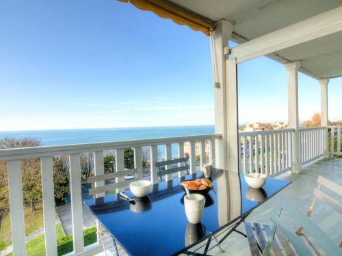 Trouville-sur-Mer Apartment | Apartment Le Parc Cordier-3 by Interhome