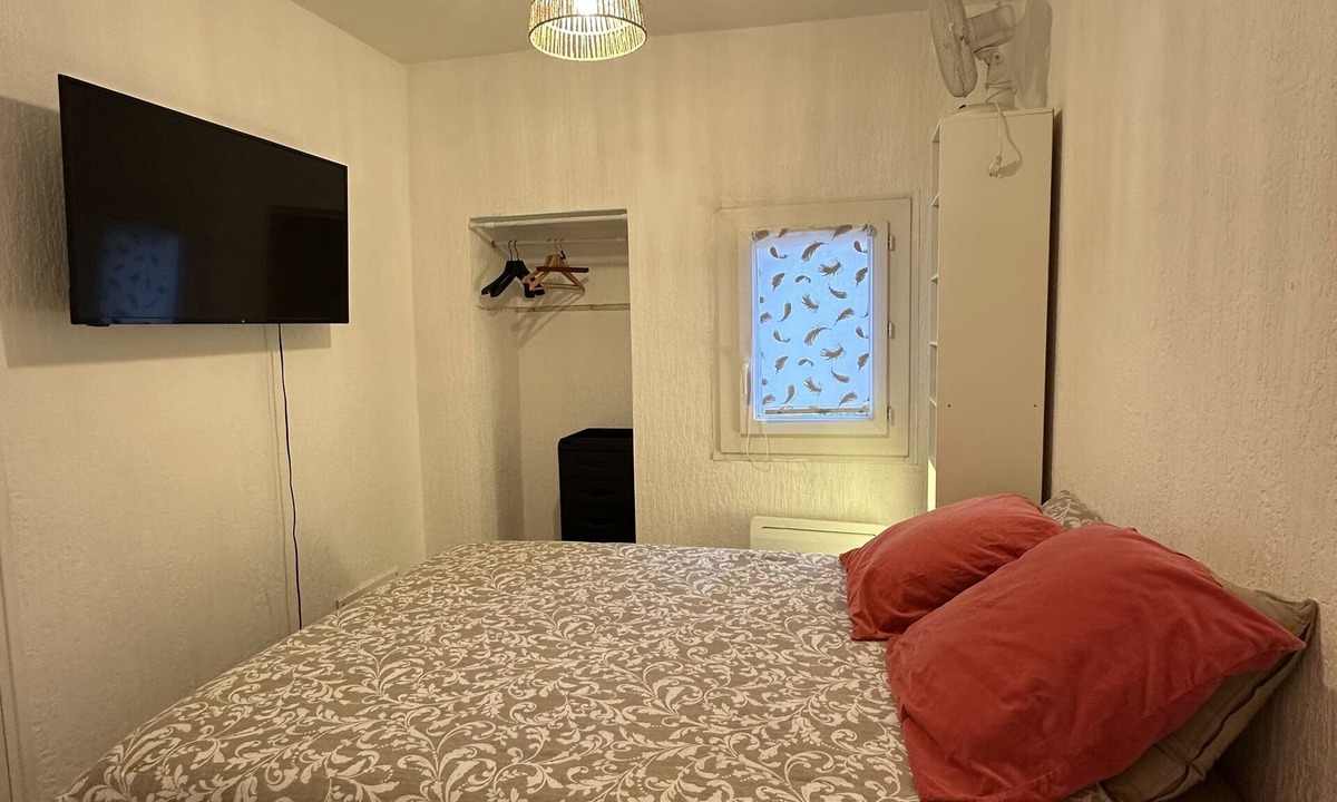 Aiguerelles Apartment | Apparemment Cosy - T2 Avec Places de Parking Gratuites au Tour du Logement
