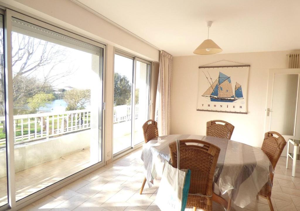 Saint-Gilles-Croix-de-Vie Apartment | Appartement Saint-Gilles-Croix-de-Vie, 3 pièces, 6 personnes - FR-1-428-73