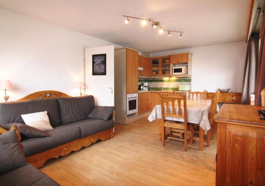 Jeux Apartment | Appartement Huez, 2 pièces, 6 personnes - FR-1-405-128