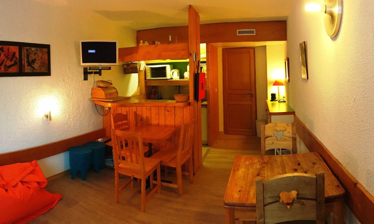 Les Arcs Persons | Arc-1800