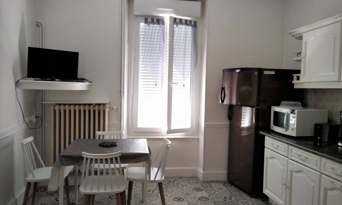 La Bourboule Condo | Au Doux Ombrages: quiet T2 on the first floor with balcony