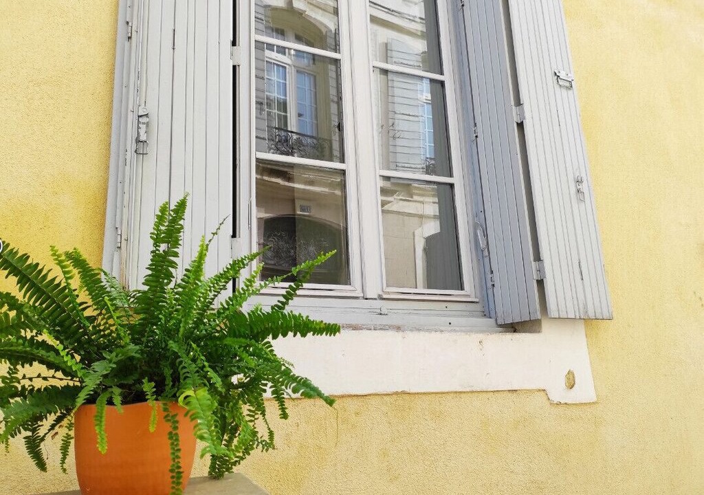 St.-Remy-de-Provence Apartment | BEAUTIFUL apt in SAINT REMY DE PROVENCE