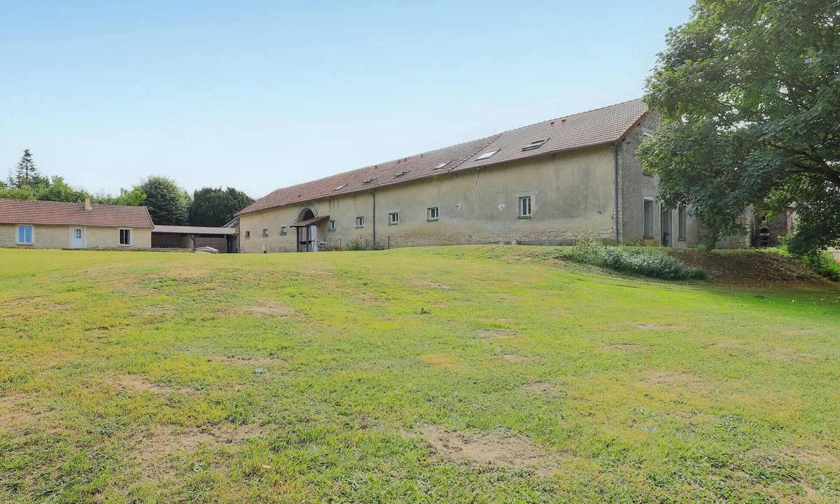 Monthenault House | Beautiful home in Monthenault with WiFi
