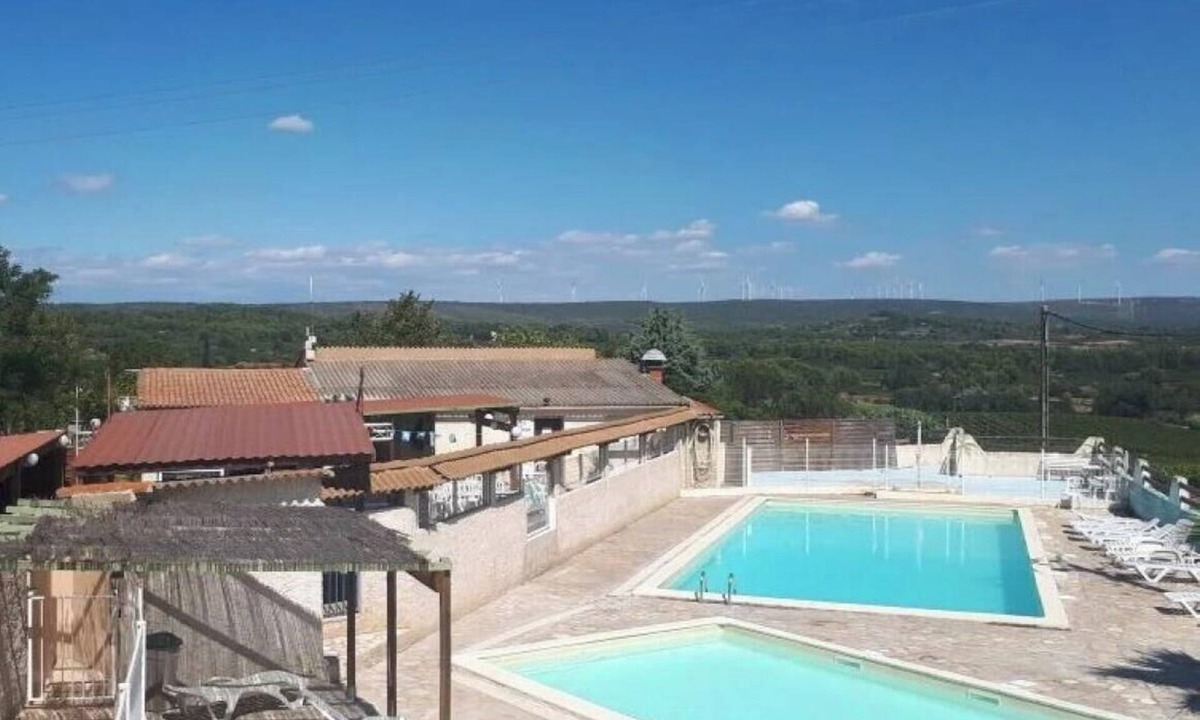 Villeveyrac House | Camping 3 étoiles - Piscine - ccbegbg