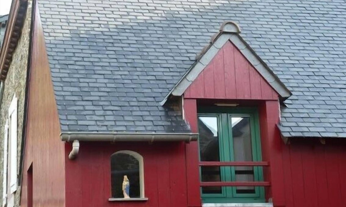 Cancale Cottage | Cancale: fisherman's house on the port of Houle in Cancale