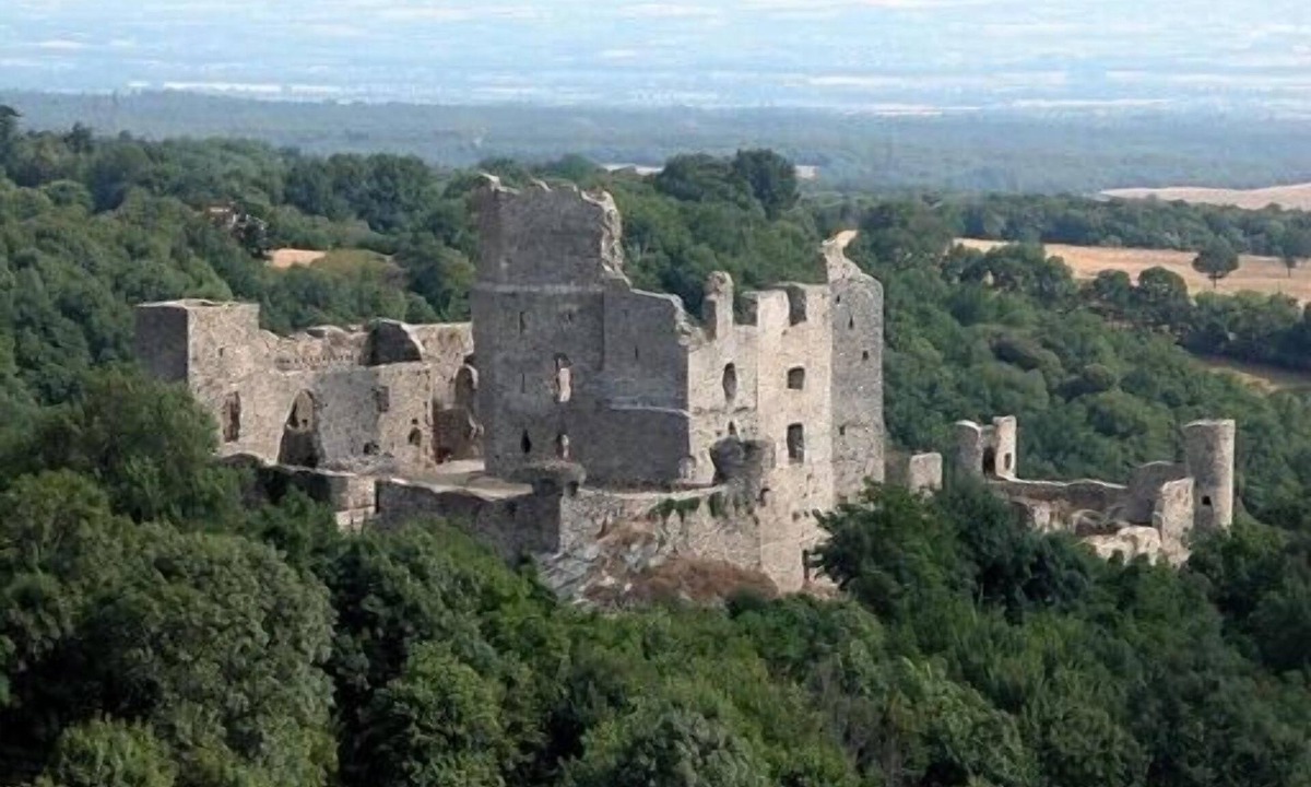 Saissac Cottage | Castel Bataillé cottage near Carcassonne and Revel