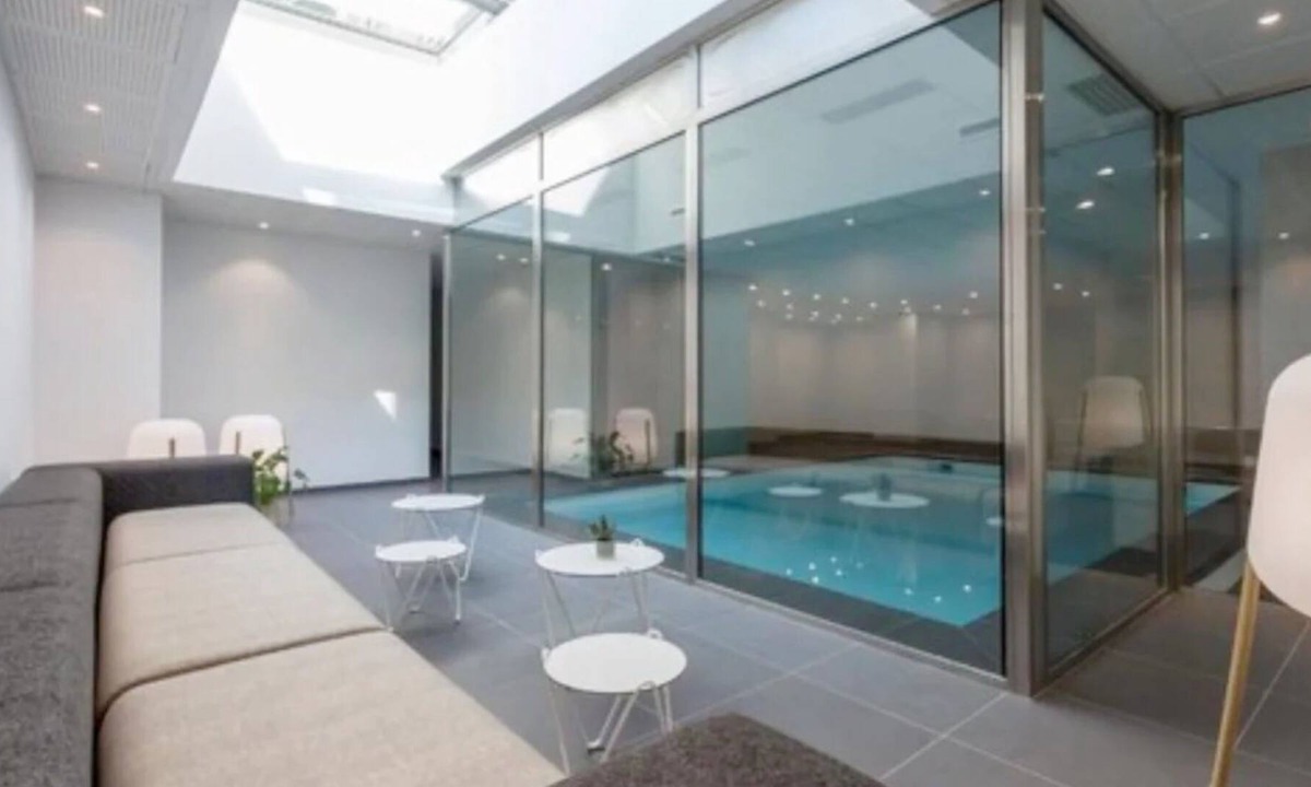 Villette - Maisons Neuves Apartment | Centrally Located Studio Apartment w/ Indoor Pool