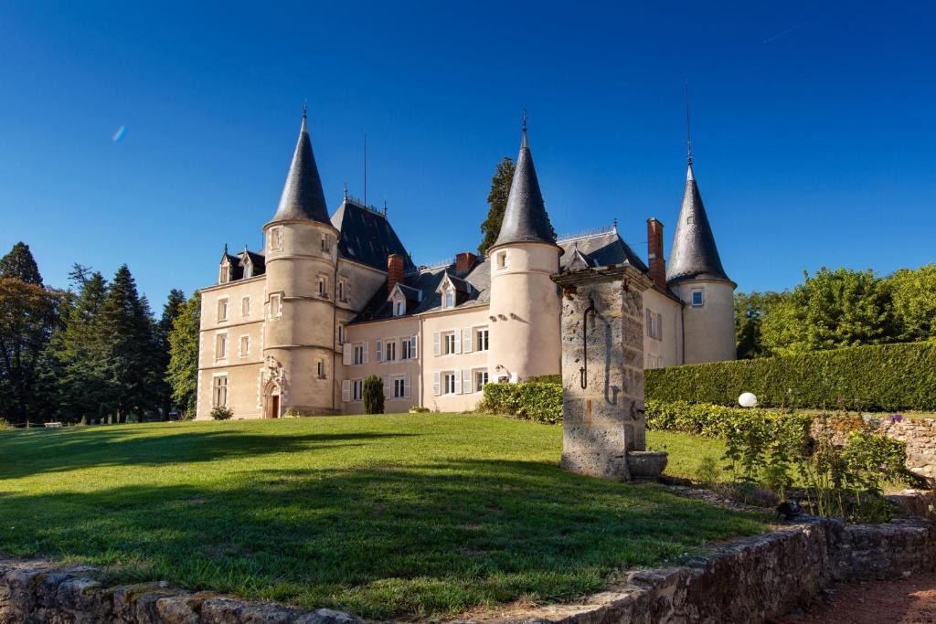 Sanssat House | Château de St Alyre