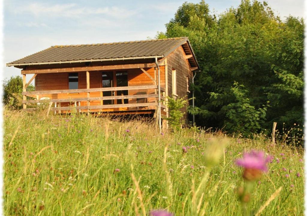 Velle-sur-Moselle House | Chalet au calme avec terrasse, acceptant les animaux, parking et Wi-Fi inclus - FR-1-584-108