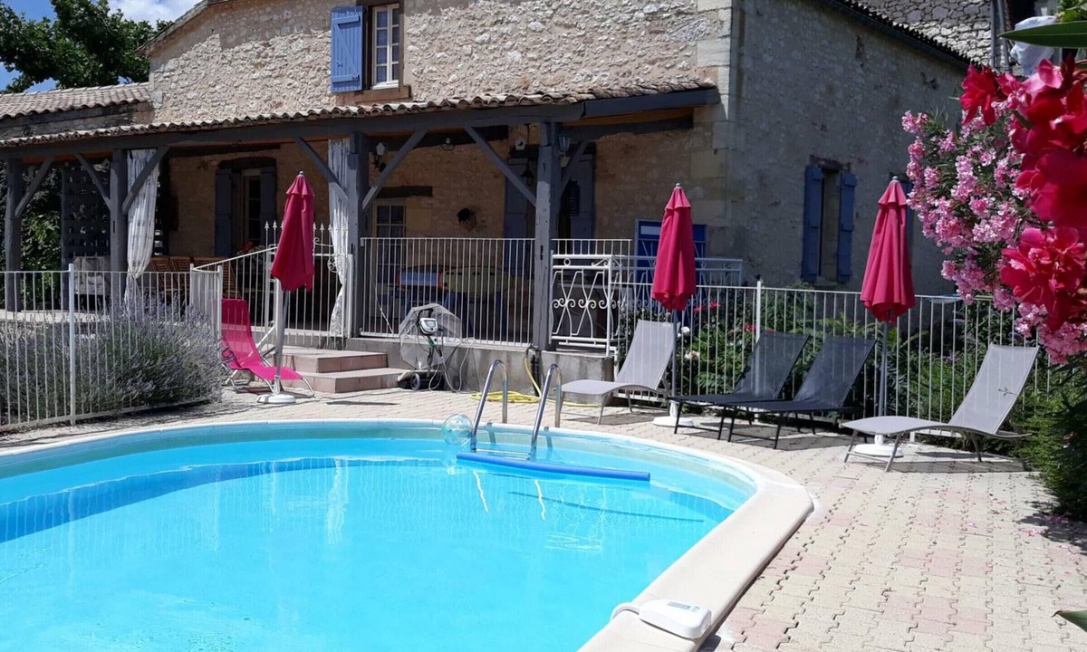 Gite Rampieux Persons | Rampieux