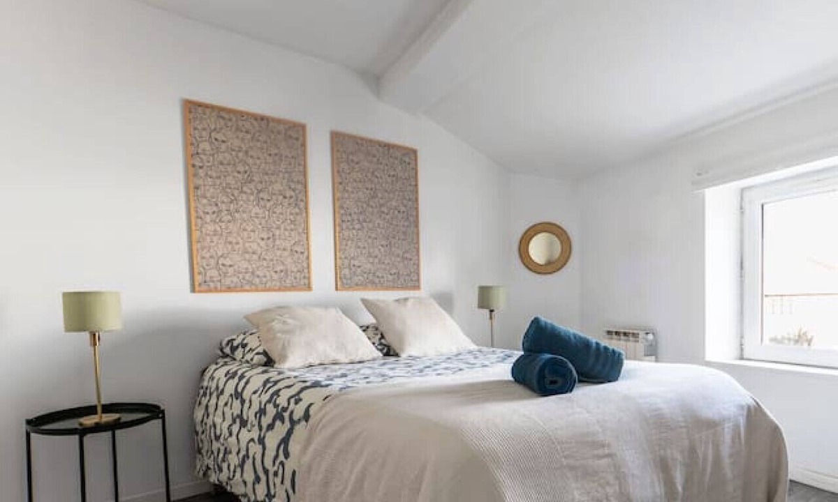 Blatin Apartment | Cosy designer apartment, downtown