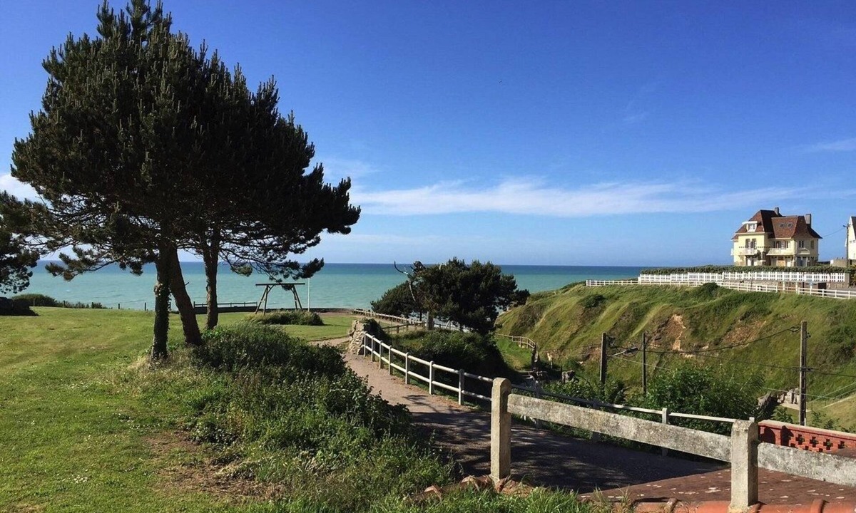 Mesnil-Val Apartment | COTE D'ALBÂTRE BEACH 5 MINUTES AWAY