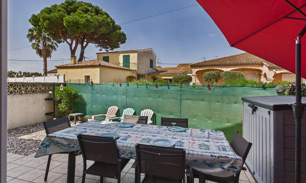 Le Grau-dʼAgde House | Cozy 3-Bedroom Villa with AC, Terrace & Garage - 450m from Beach