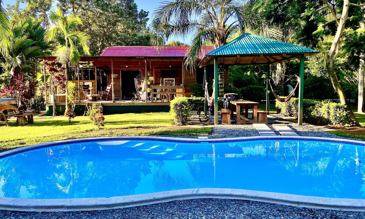 Uvita Ski Chalet | Deluxe two-bedroom villa Uvita Oasis with garden near the beach and the forest