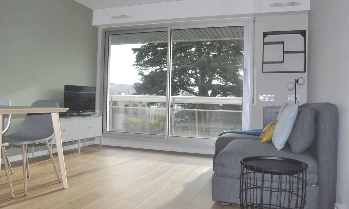 Vannes Apartment | Downtown luxury apartment with south-facing balcony - 5 min walk from the Port