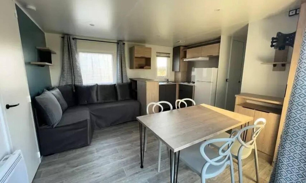 Brehemont House | Flower Camping Loire et Châteaux * - Mobile Home Comfort 35M2 (3 bedrooms-6 people) + covered terrace for 6 people