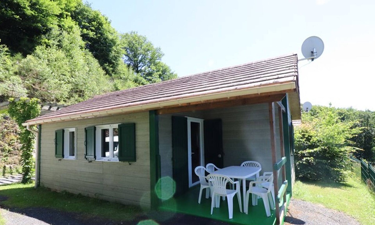 Arnac Cottage | Gite Arnac, 2 bedrooms, 5 persons