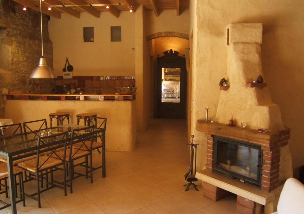Pepieux House | Gite la Tour