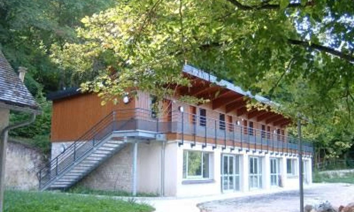 Boncourt Cottage | Group cottage with multipurpose hall and parking in Boncourt