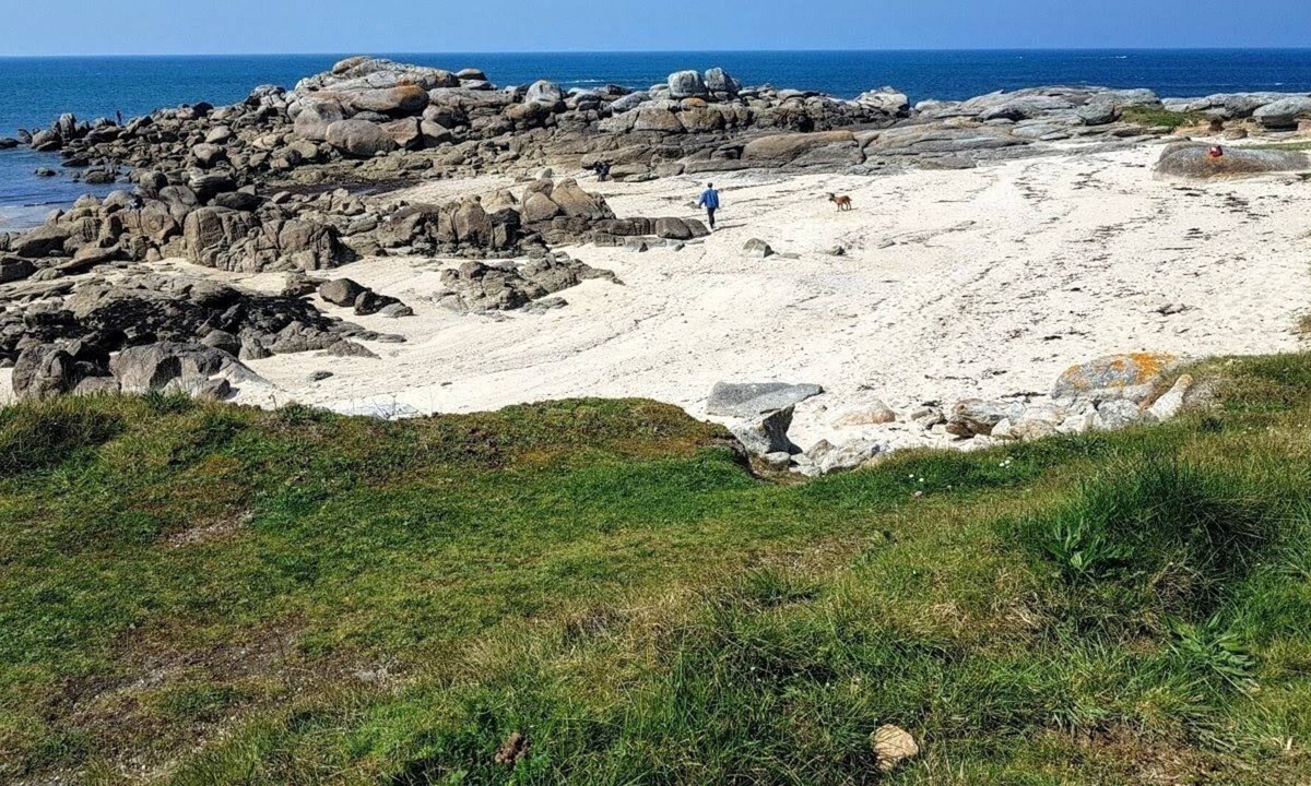 Plouescat House | Holiday house 150 m from the sandy beach