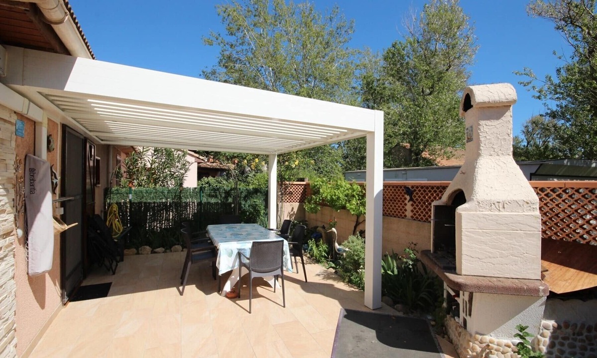 Portiragnes-Plage House | Holiday house with Airco for 6 people -500m from the sea -RESIDENCE TAMARIS -WIFI- Portiragnes.